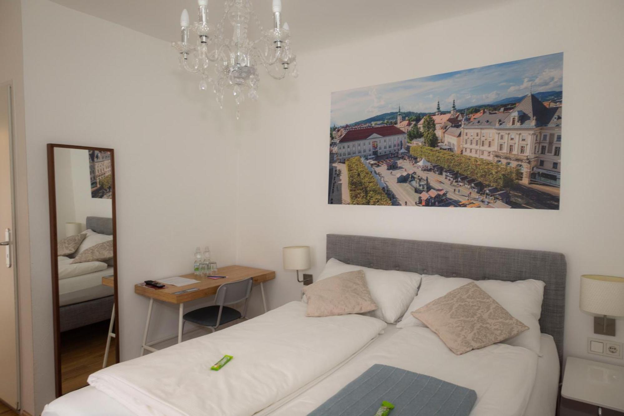 Cityhotel Am Domplatz Self-Checkin Клагенфурте Экстерьер фото